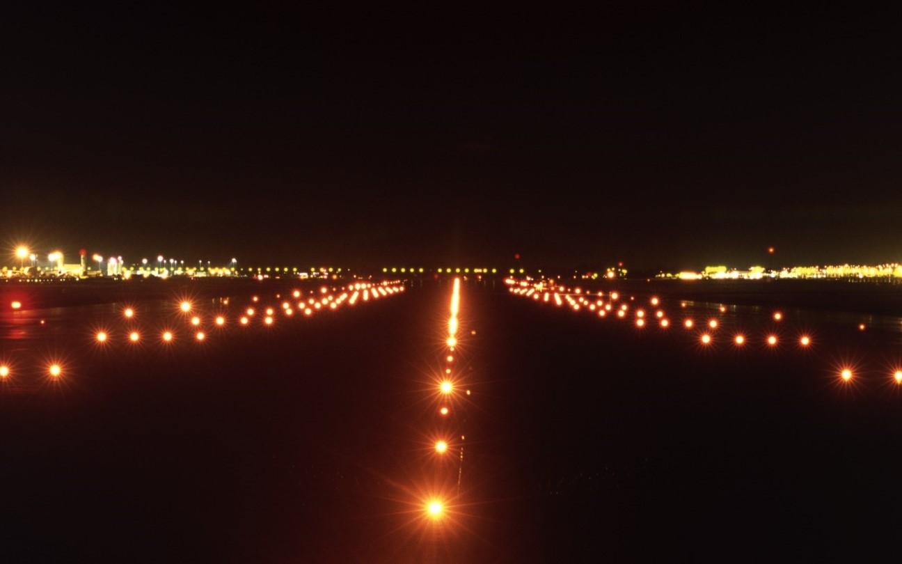 CHE01597 1296x810.jpg